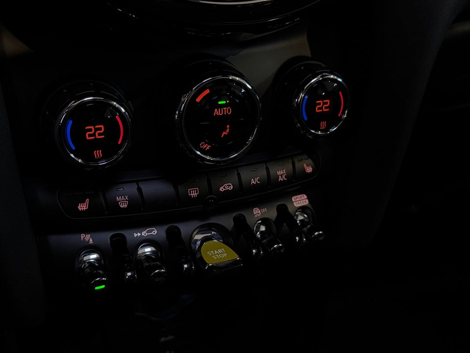 MINI Cooper SE Yours Trim 3d