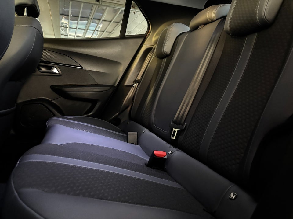 Peugeot 2008 1,5 BlueHDi 130 Allure Pack EAT8 5d