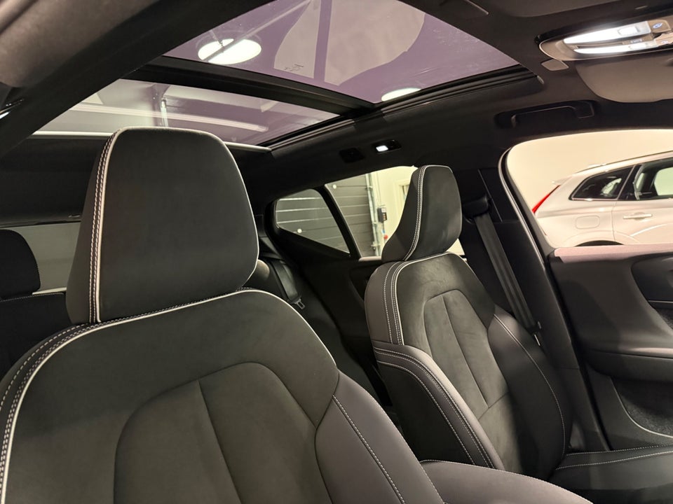 Volvo XC40 ReCharge Twin Ultimate 5d