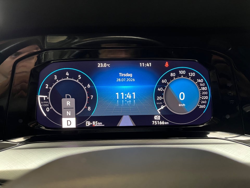 VW Golf VIII 1,5 eTSi 130 Life Variant DSG 5d