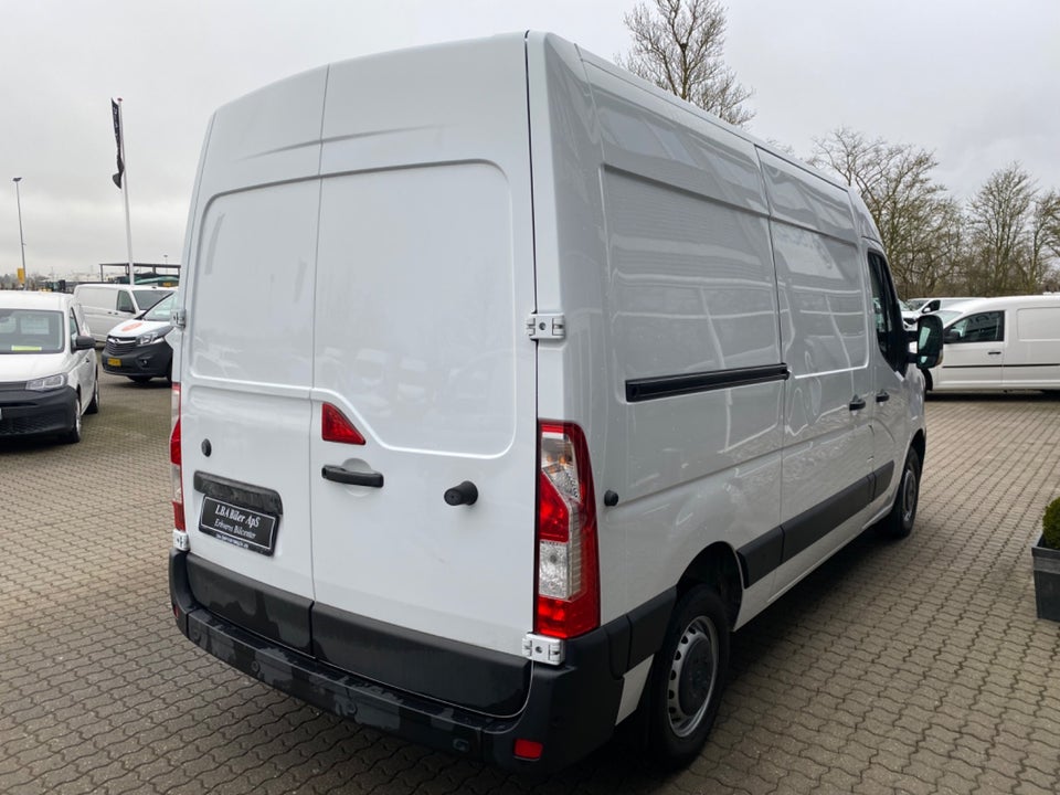 Renault Master IV T35 2,3 dCi 150 L2H2 Kassevogn