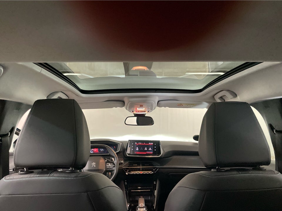 Peugeot 208 1,2 PureTech 100 Allure Sky EAT8 5d