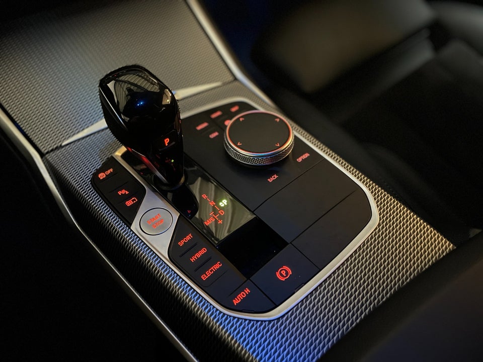 BMW 330e 2,0 Touring M-Sport aut. 5d