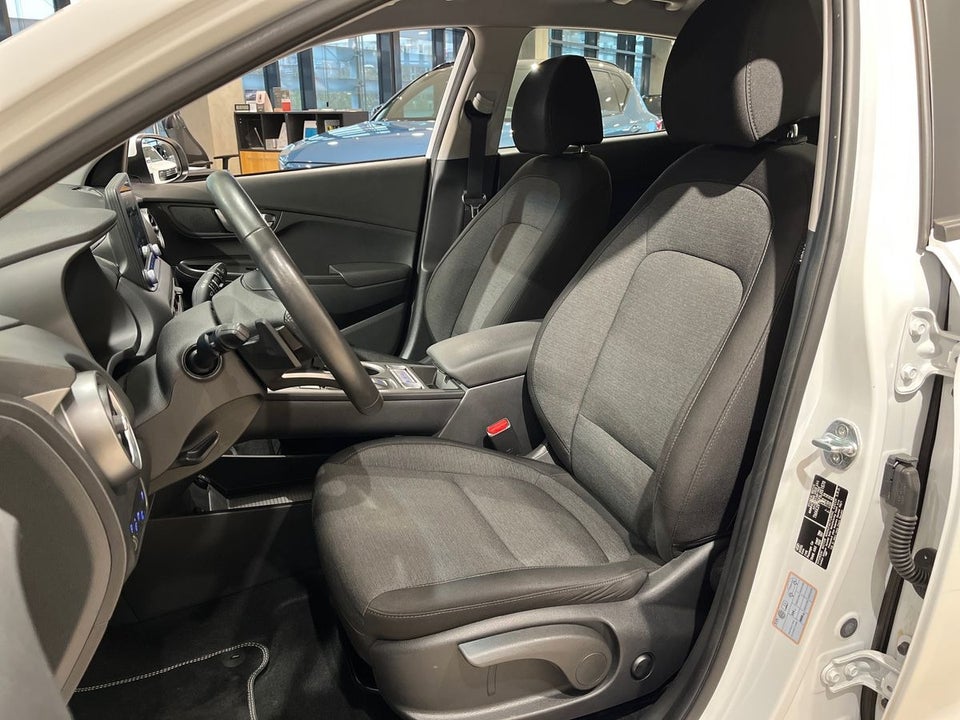 Hyundai Kona 64 EV Select 5d