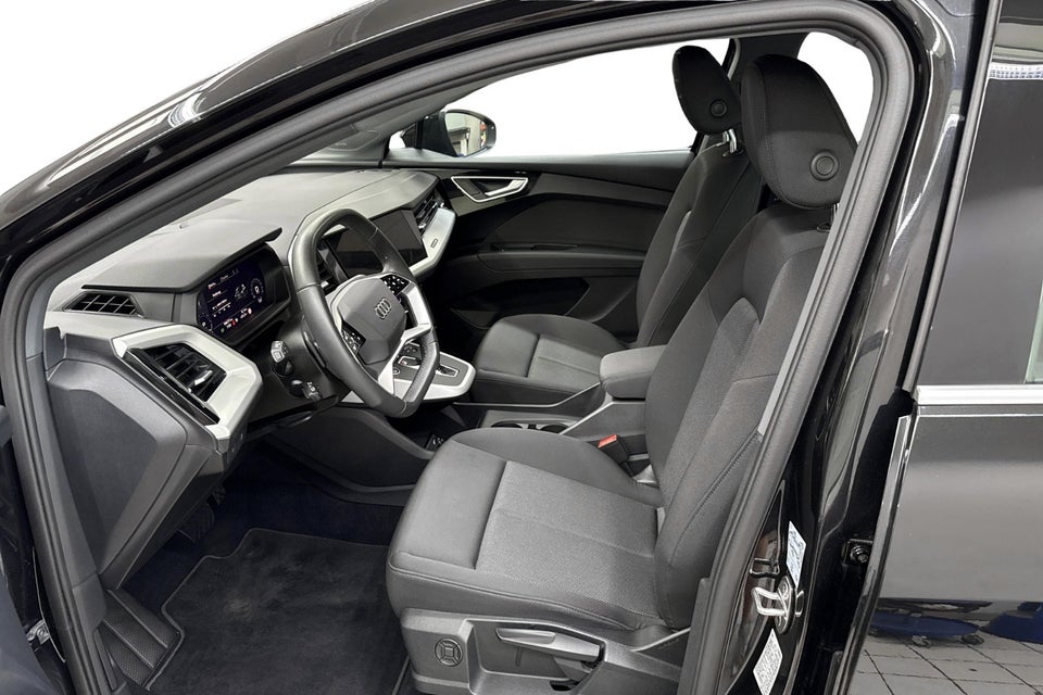 Audi Q4 e-tron 45 Progress 5d