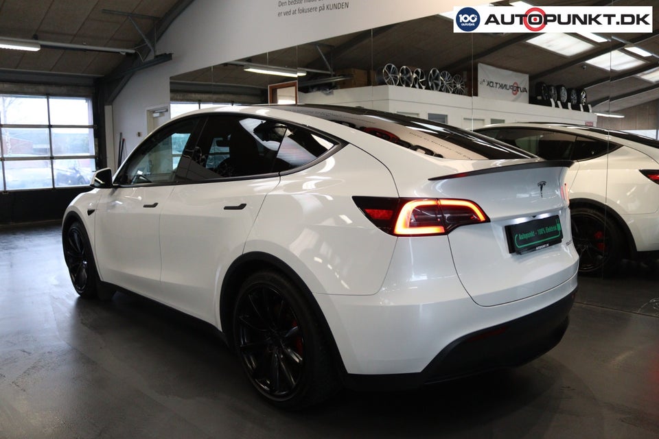 Tesla Model Y Performance AWD 5d