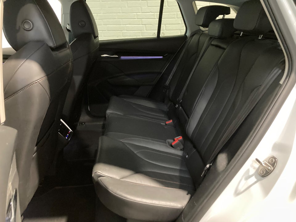 Skoda Enyaq 80 iV Suite 5d
