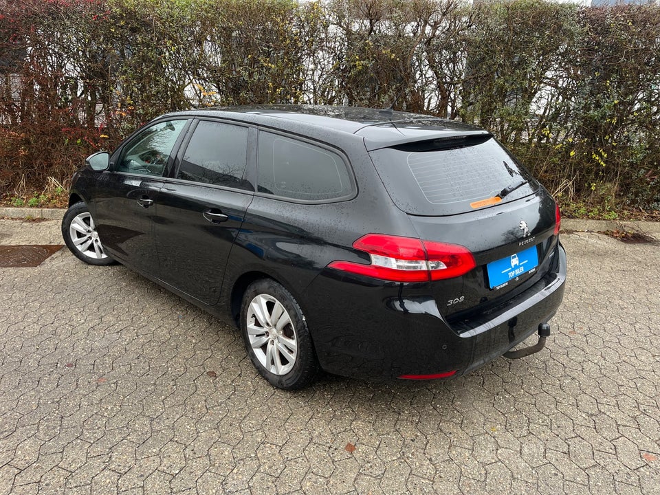 Peugeot 308 1,2 e-THP 130 Allure SW 5d