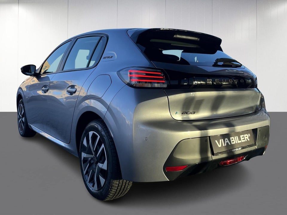 Peugeot e-208 50 Style 5d