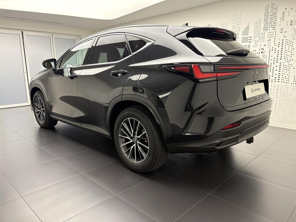 Lexus NX450h+ 2,5 Business+ aut. AWD 5d