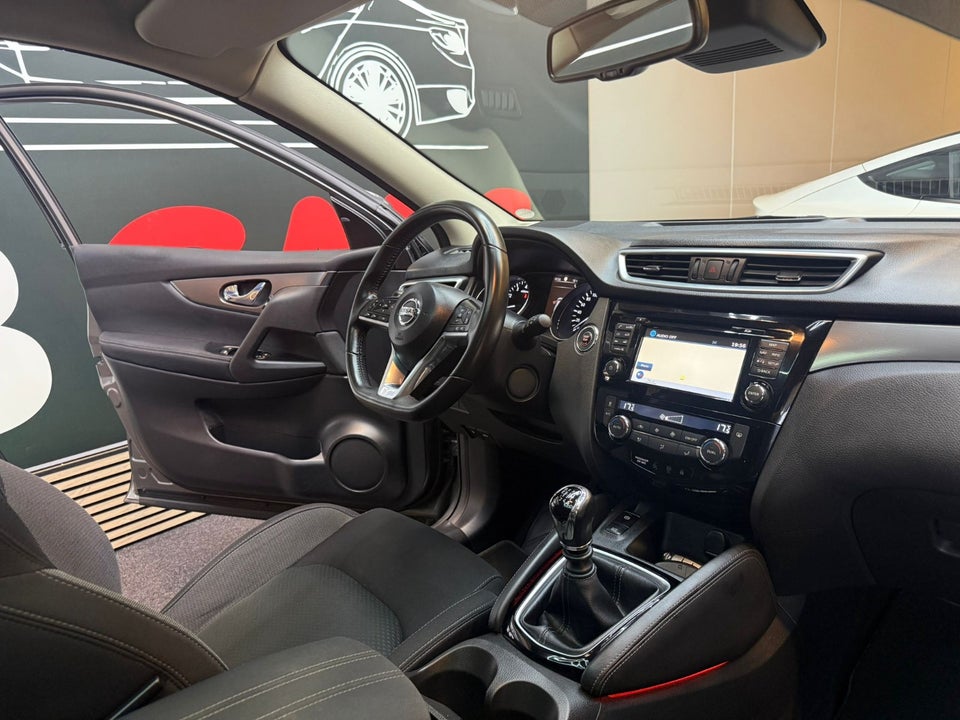 Nissan Qashqai 1,2 Dig-T 115 N-Connecta 5d