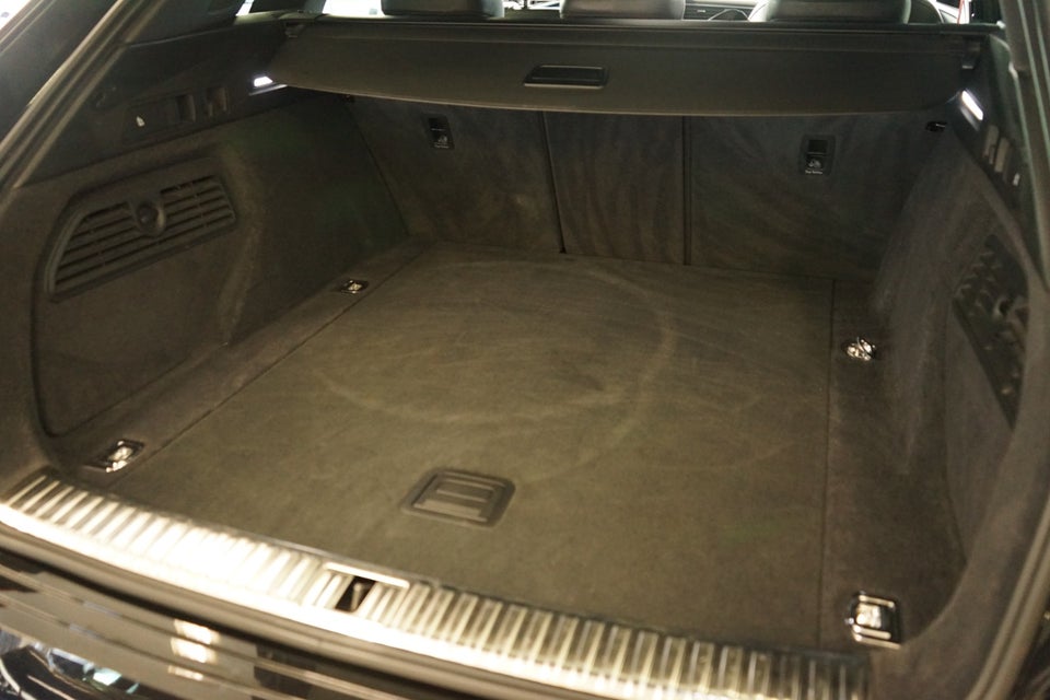 Audi Q8 e-tron 55 S-line Black Style quattro 5d