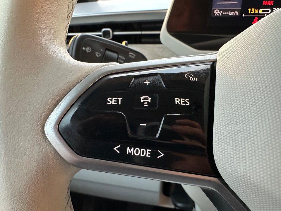 VW ID.Buzz 77 Pro SWB 5d