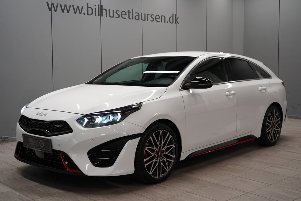 Kia ProCeed 1,6 T-GDi GT DCT 5d