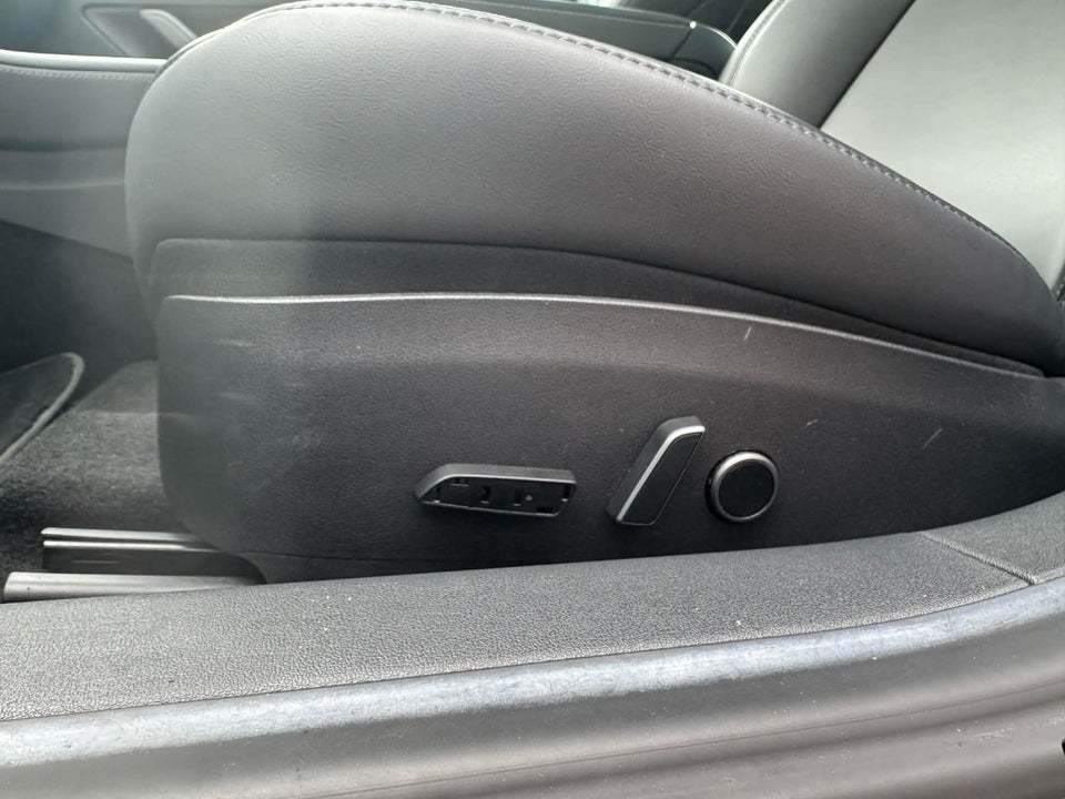 Tesla Model 3 Long Range AWD 4d