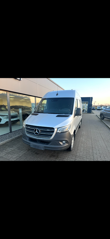 Mercedes Sprinter 319 3,0 CDi A2 Kassevogn aut. RWD