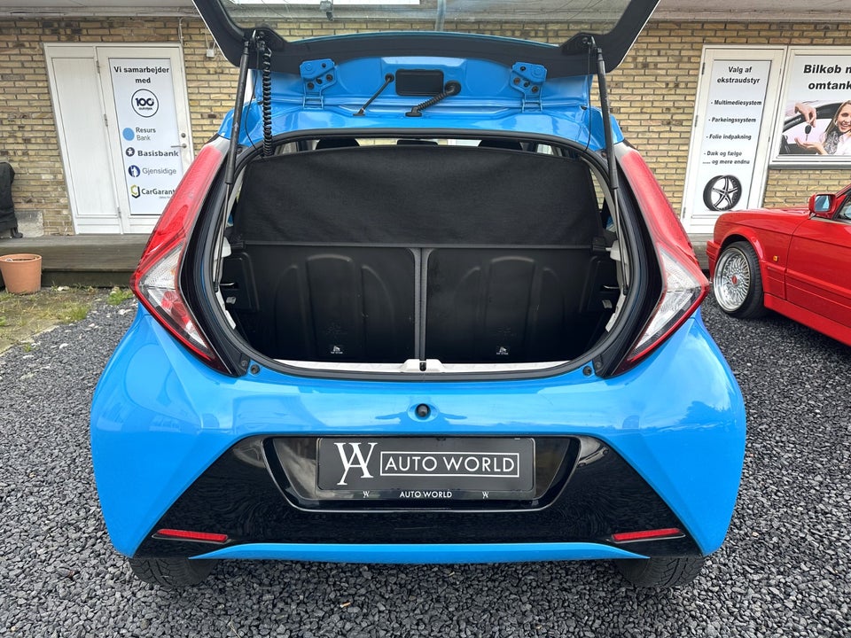 Toyota Aygo 1,0 VVT-i x-pression 5d