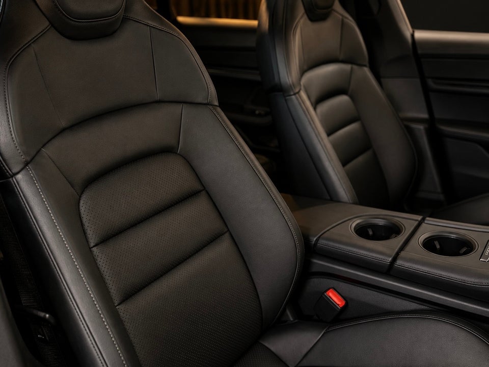 Porsche Taycan 4S Performance+ 4d