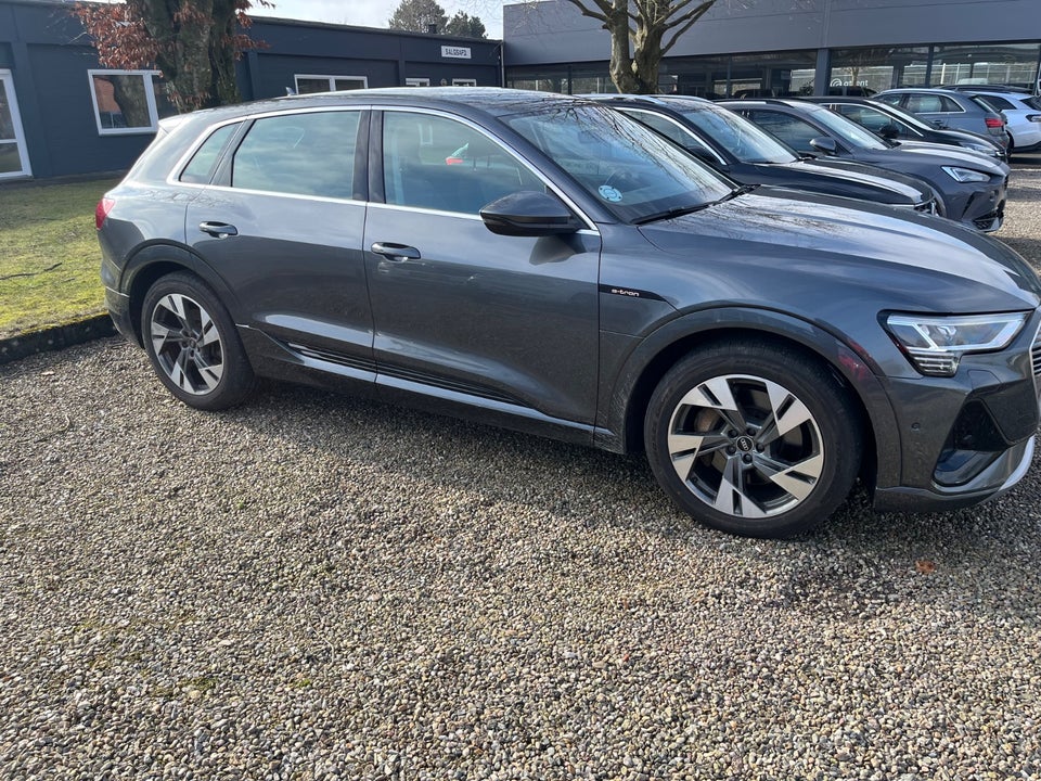 Audi e-tron 50 quattro 5d