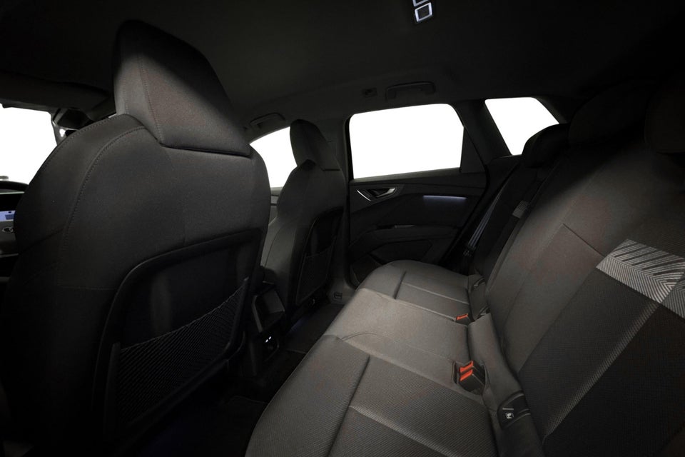 Audi Q4 e-tron performance 5d