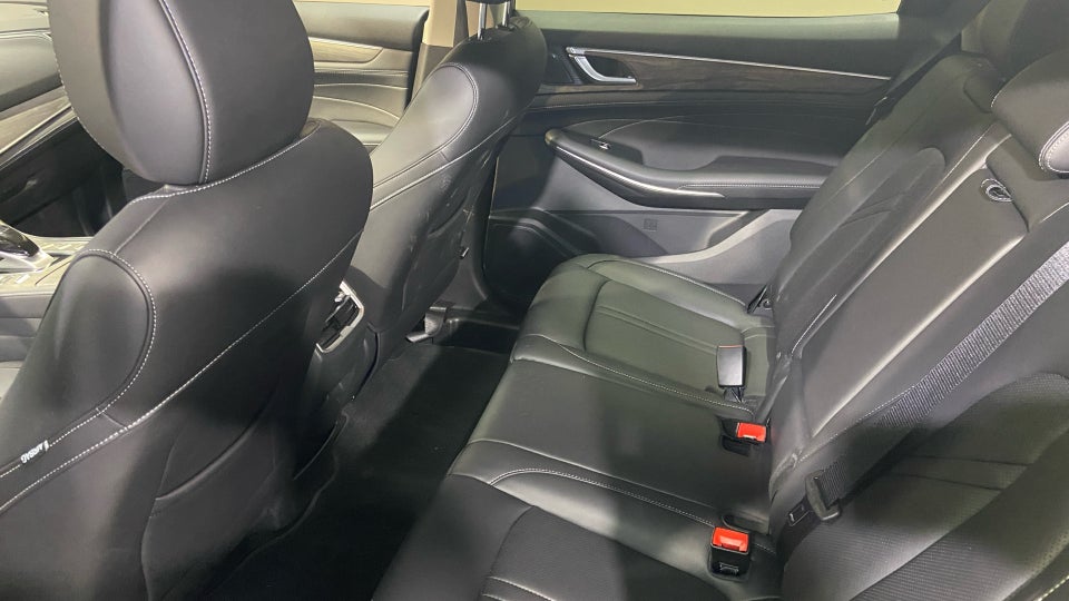 Navor E5 1,5 PHEV Rock 5d