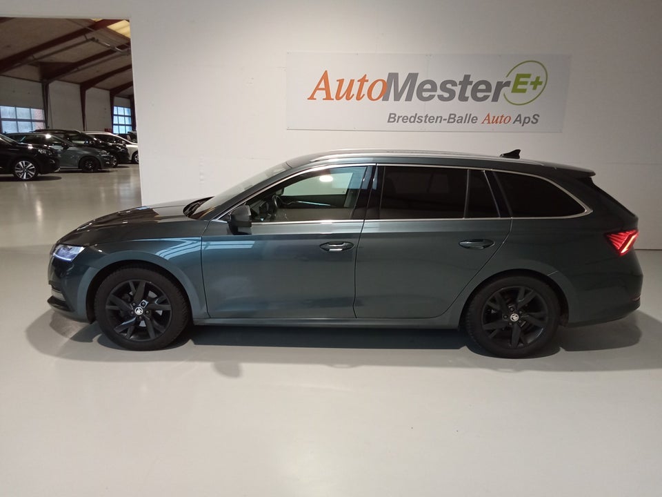 Skoda Octavia 2,0 TDi 150 Business Executive Combi DSG 5d