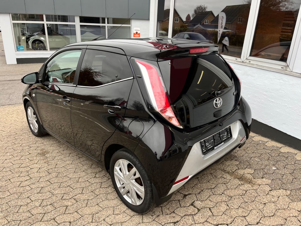 Toyota Aygo 1,0 VVT-i x-black II 5d