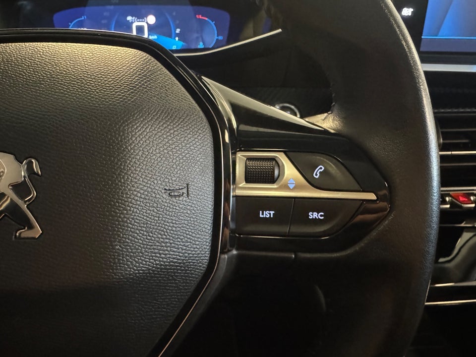 Peugeot 208 1,5 BlueHDi 100 Allure Sky 5d