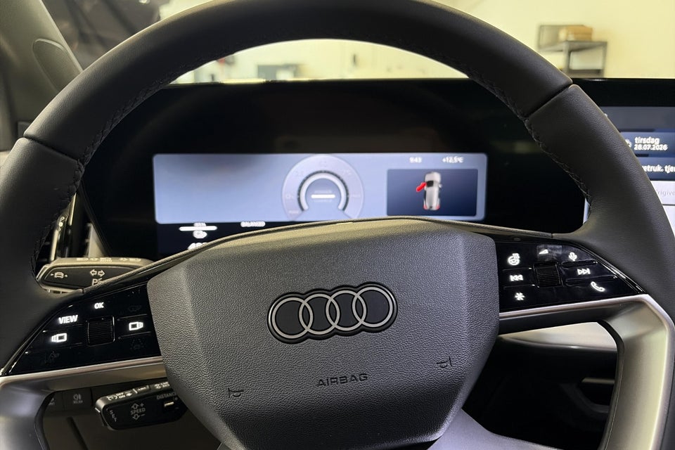 Audi Q4 e-tron performance 5d