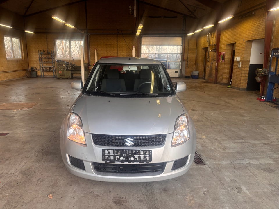 Suzuki Swift 1,3 GL-A 5d