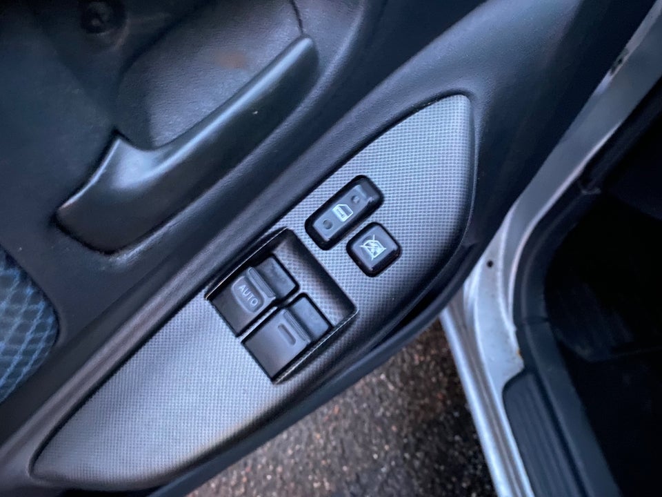 Toyota Yaris 1,4 D-4D Terra 5d