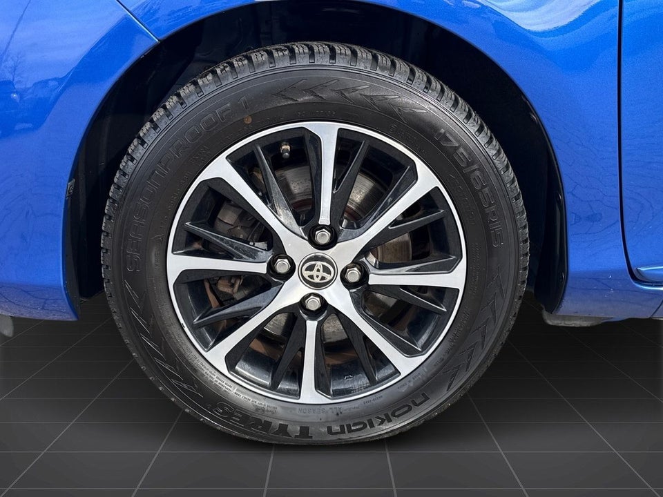 Toyota Yaris 1,5 Hybrid H3 e-CVT 5d