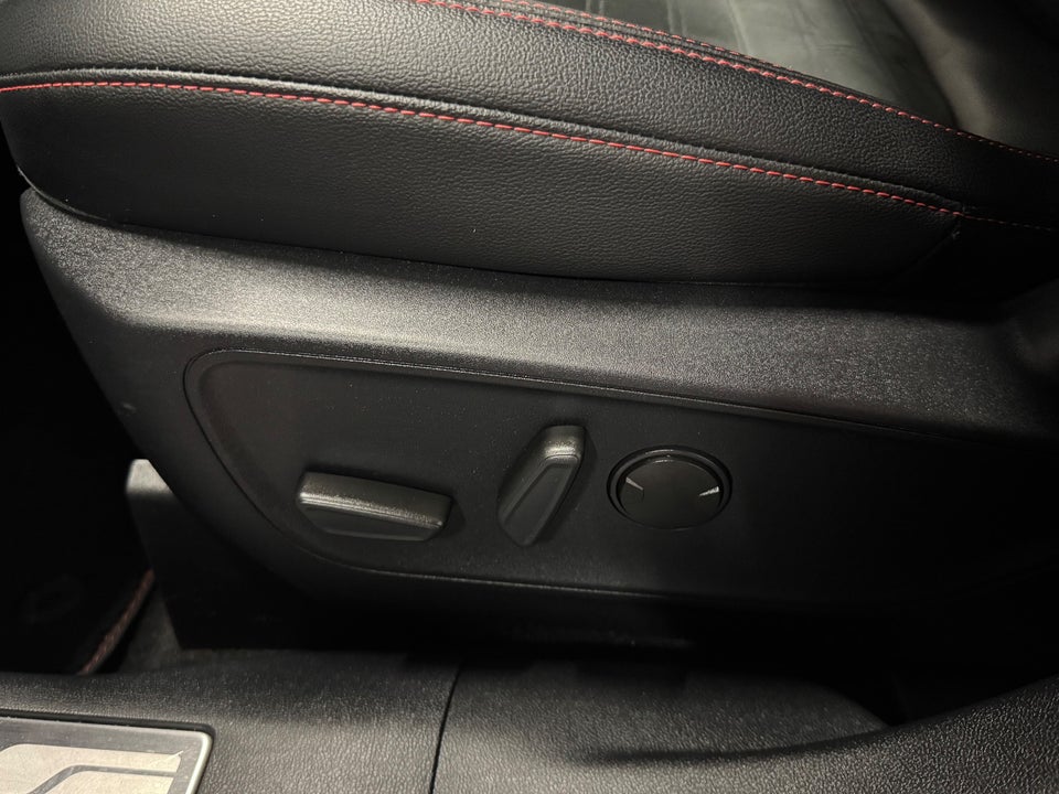 Ford Kuga 2,5 PHEV ST-Line X CVT 5d