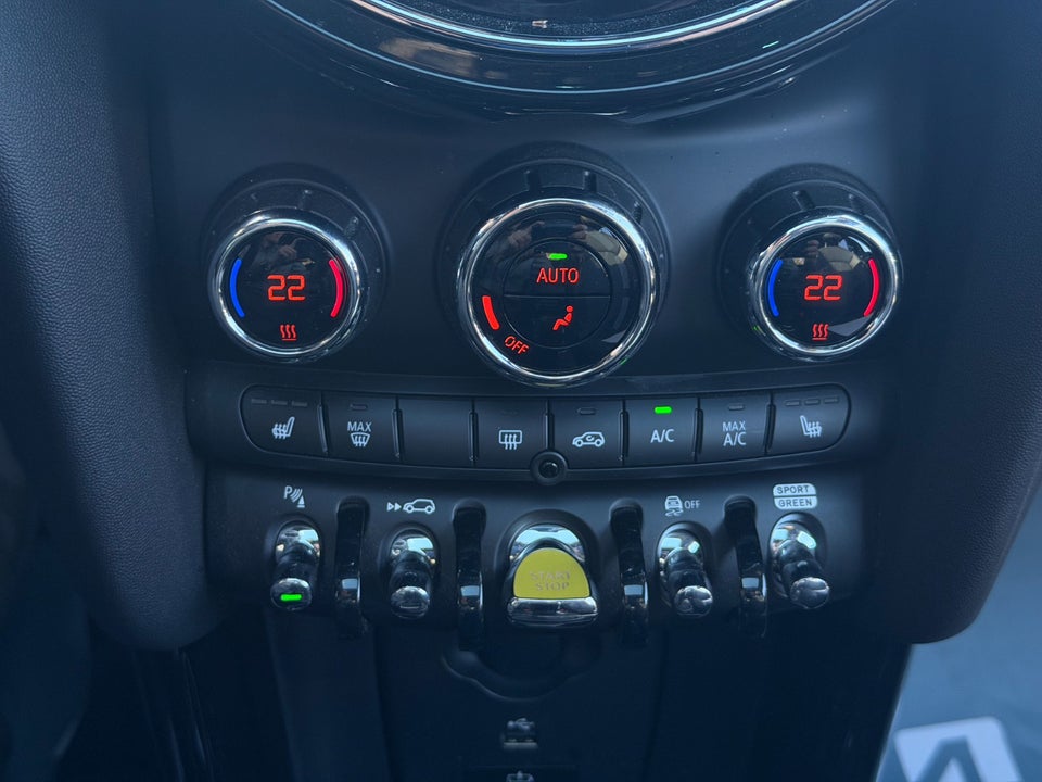 MINI Cooper SE Maximise 3d