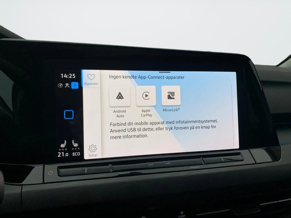 VW Golf VIII 1,4 eHybrid DSG 5d