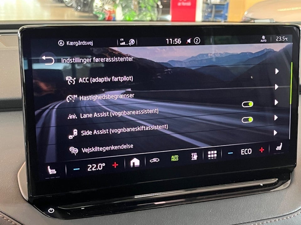 Skoda Enyaq 80 iV Suite 5d