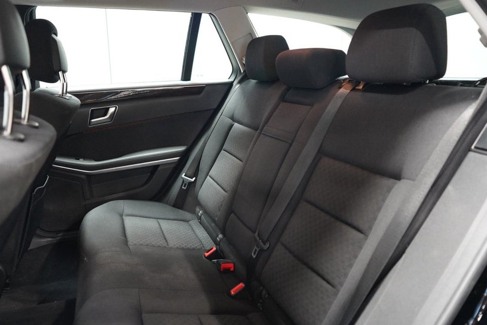 Mercedes E200 2,2 CDi Avantgarde stc. BE 5d