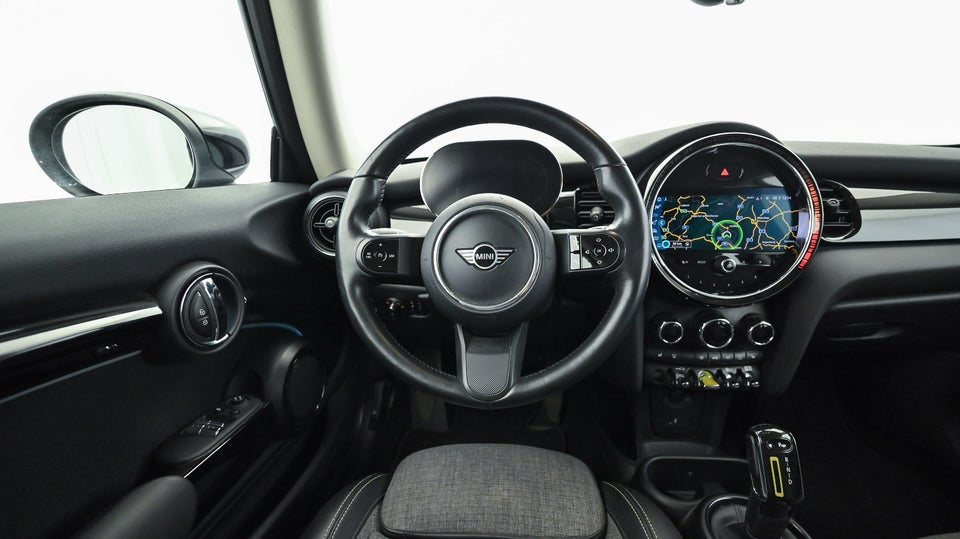 MINI Cooper SE Camden Edition 33 3d