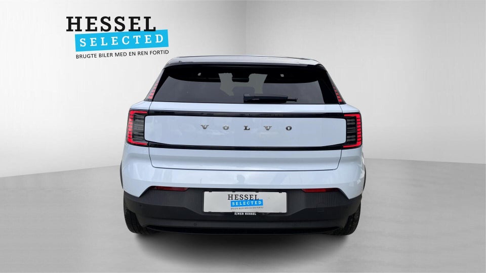 Volvo EX30 Extended Range Plus 5d