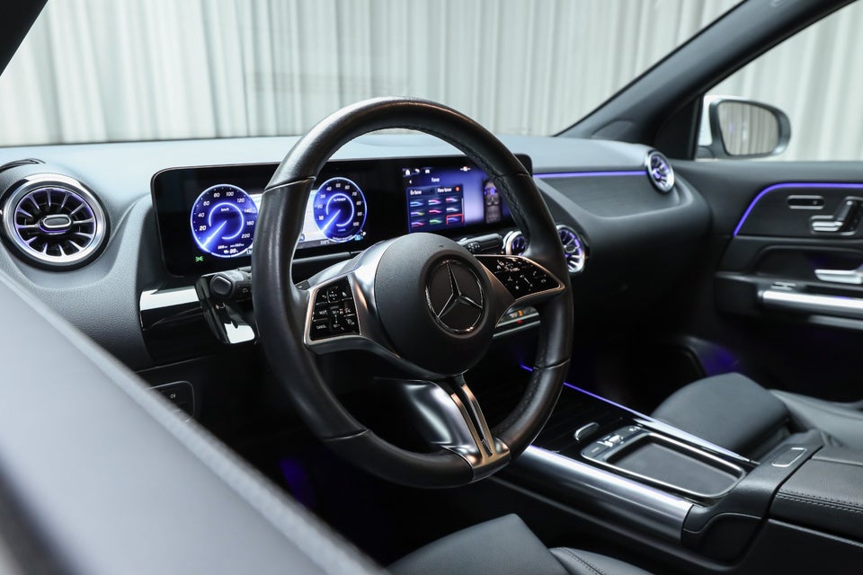 Mercedes EQA250+ Progressive Advance 5d