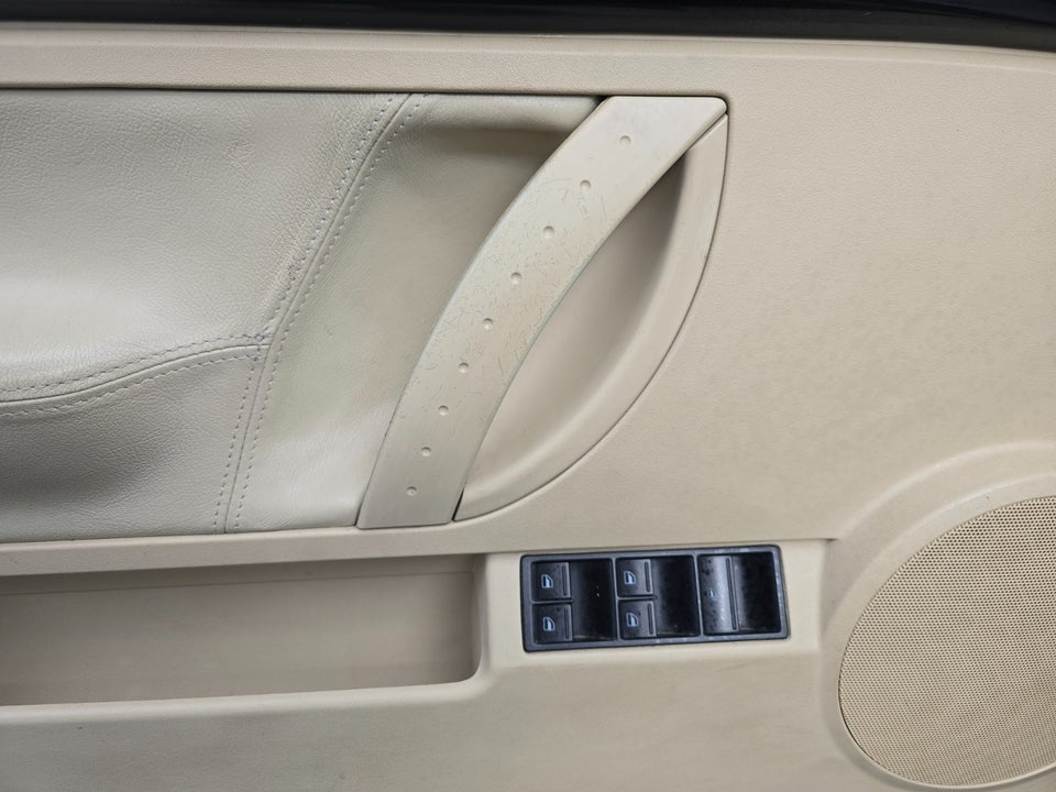 VW New Beetle 1,6 Cabriolet 2d