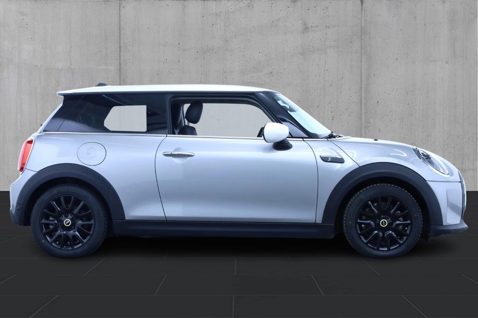 MINI Cooper SE Classic Trim 3d