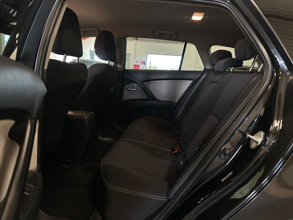 Toyota Avensis 1,8 VVT-i T2 Premium Touring Sports MDS 5d