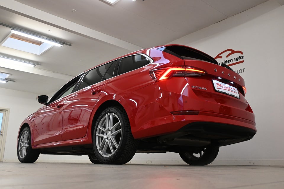 Skoda Octavia 1,4 TSi iV Plus Combi DSG 5d