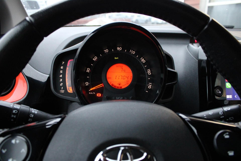 Toyota Aygo 1,0 VVT-i x-style 5d