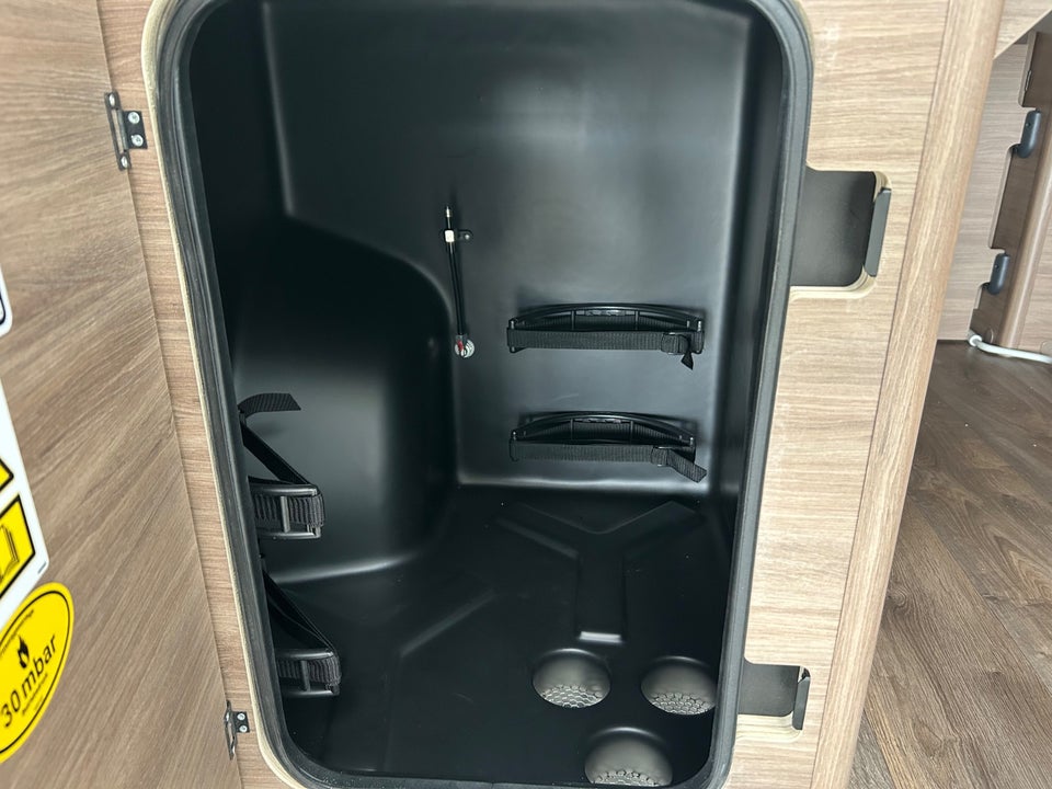 Carado CV602 PRO 2,2 JTD 140 aut. 3d