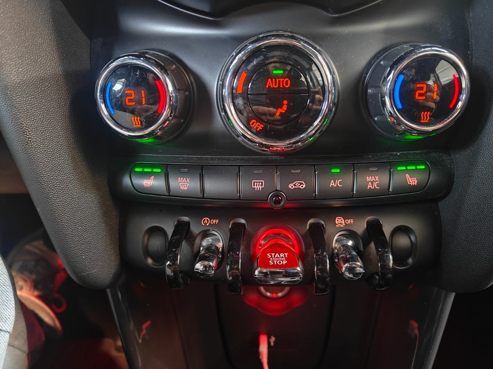 MINI Cooper 1,5 Essential aut. 3d