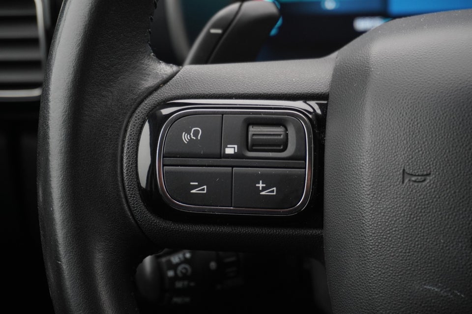Citroën C5 Aircross 1,6 Hybrid Feel EAT8 5d