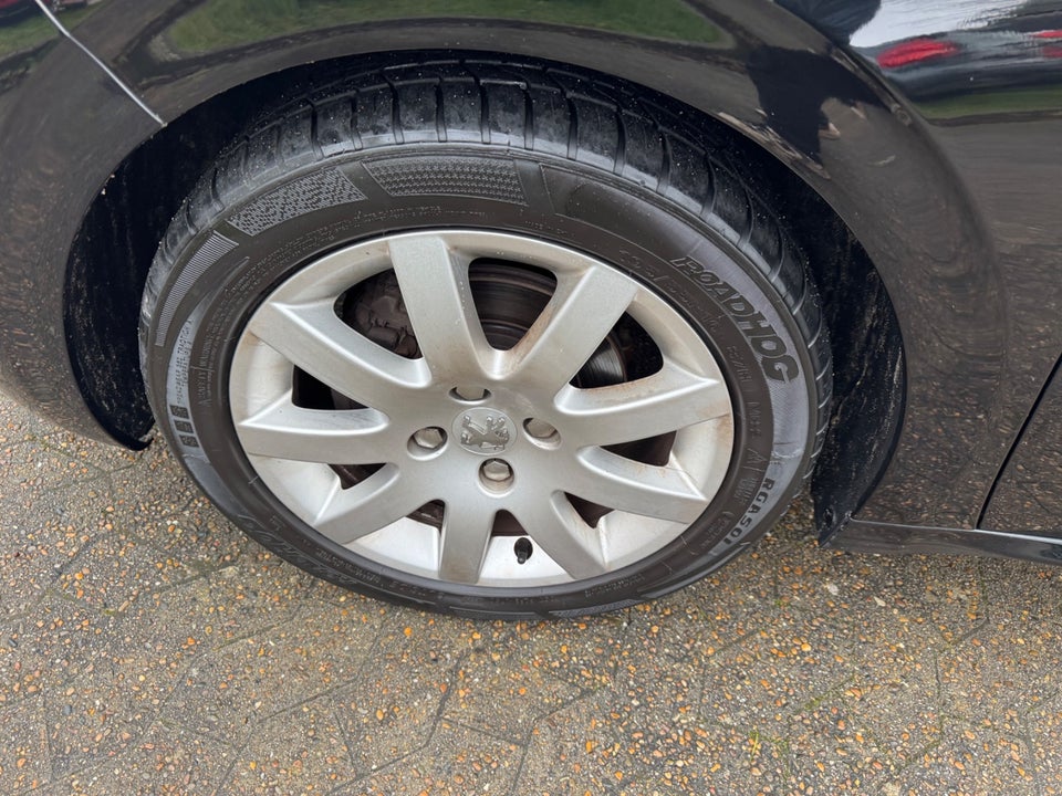 Peugeot 208 1,2 VTi Active 5d