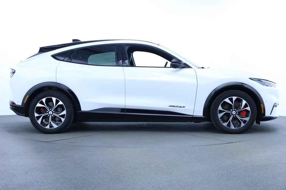 Ford Mustang Mach-E 91 Extended Range AWD 5d